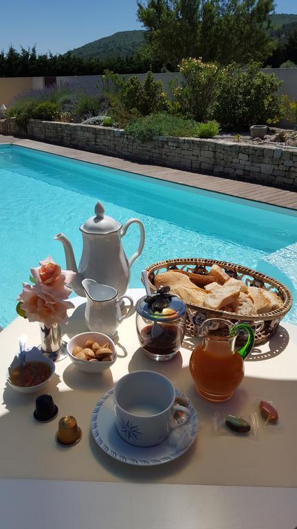 Lamanderie En Provence Bed and Breakfast Alleins Rum bild