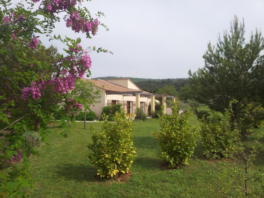 Lamanderie En Provence Bed and Breakfast Alleins Rum bild